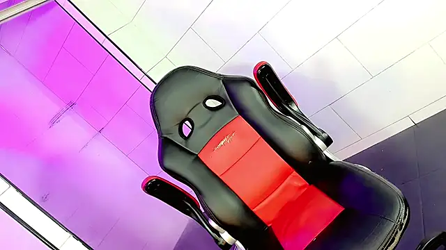 Ana sophia  online show from November 17, 2025, 11:27 am