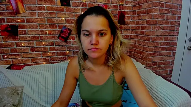 Hot   Jess online show from September 11, 2025, 2:33 am