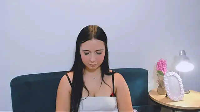 TaliaAdorable online show from November 30, 2025, 3:38 pm