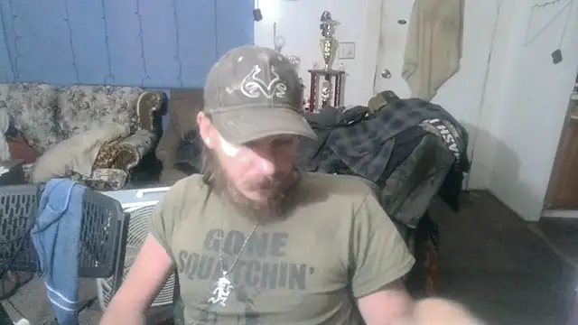 Snapshot of Poundtown1226 chatting on September 20, 2025, 3:29 am Poundtown1226 online show from September 20, 2025, 3:29 am