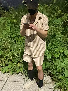 anhkiet huang online show from October 12, 2025, 3:44 pm