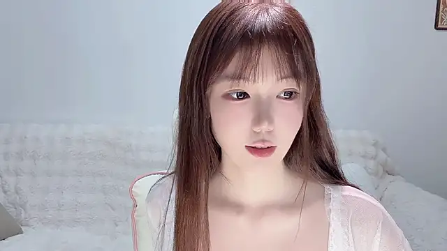 Snapshot of Xiao-runbao chatting on November 14, 2025, 1:32 pm Xiao-runbao online show from November 14, 2025, 1:32 pm