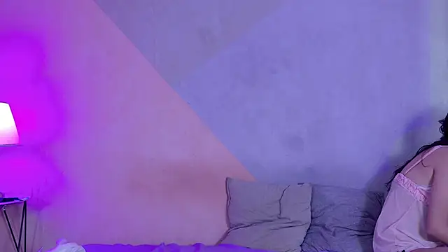 Snapshot of Laura_and_Kevin chatting on September 13, 2025, 1:44 pm Laura and Kevin online show from September 13, 2025, 1:44 pm