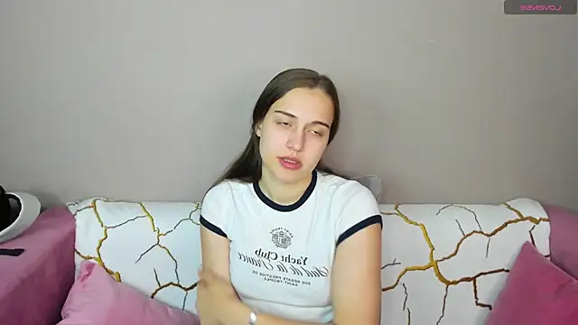 Alisa  Kelly online show from October 20, 2025, 12:44 am