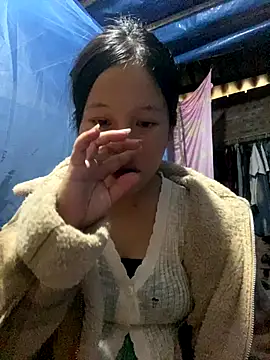 Snapshot of O_o_UwU_o_O chatting on November 3, 2025, 2:46 am O o UwU o O online show from November 3, 2025, 2:46 am