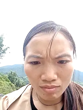 ngan-cute online show from October 21, 2025, 4:24 am