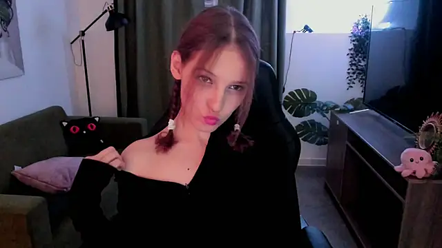 Snapshot of JenniferKiim chatting on October 15, 2025, 12:05 pm JenniferKiim online show from October 15, 2025, 12:05 pm