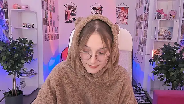 Snapshot of JenniferKiim chatting on November 3, 2025, 11:33 am JenniferKiim online show from November 3, 2025, 11:33 am