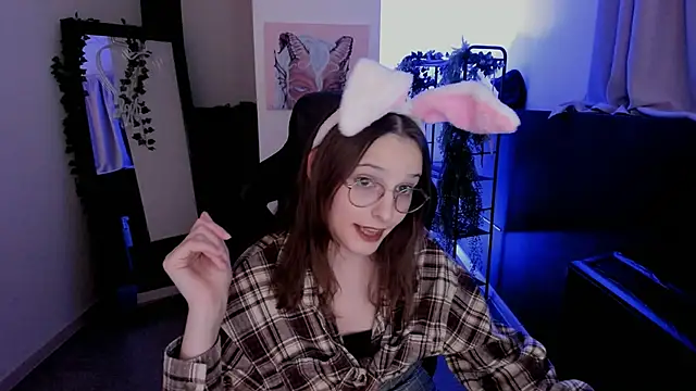 Snapshot of JenniferKiim chatting on November 11, 2025, 11:43 am JenniferKiim online show from November 11, 2025, 11:43 am