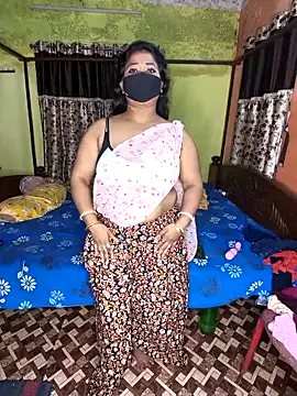 Snapshot of Smile-quien chatting on September 19, 2025, 4:25 am Smile-quien online show from September 19, 2025, 4:25 am