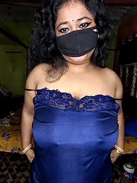 Snapshot of Smile-quien chatting on September 25, 2025, 4:32 pm Smile-quien online show from September 25, 2025, 4:32 pm