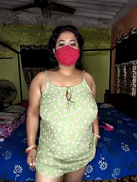 Snapshot of Smile-quien chatting on November 28, 2025, 3:53 am Smile-quien online show from November 28, 2025, 3:53 am