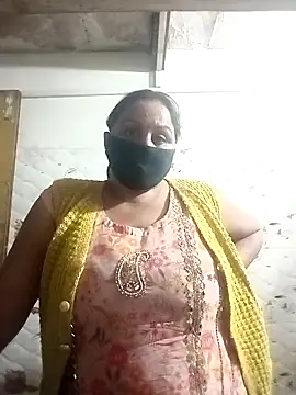 Snapshot of Rakhi_sawant143 chatting on November 17, 2025, 4:35 pm Rakhi sawant143 online show from November 17, 2025, 4:35 pm