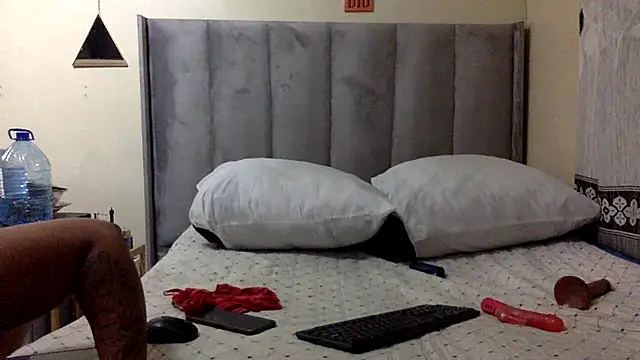 Judylicius online show from October 10, 2025, 3:05 am