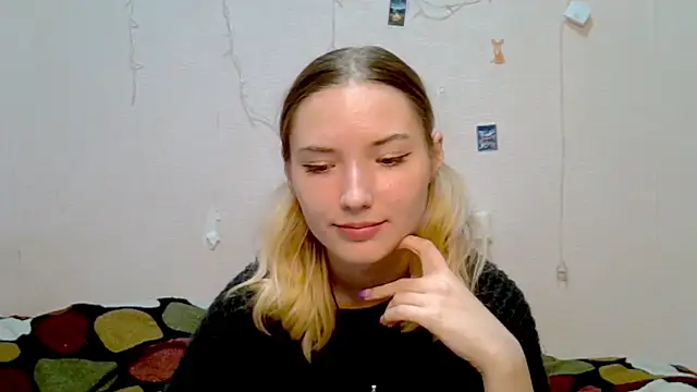  kikiclark   online show from September 27, 2025, 8:47 pm