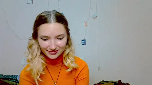  kikiclark   online show from October 2, 2025, 8:49 pm