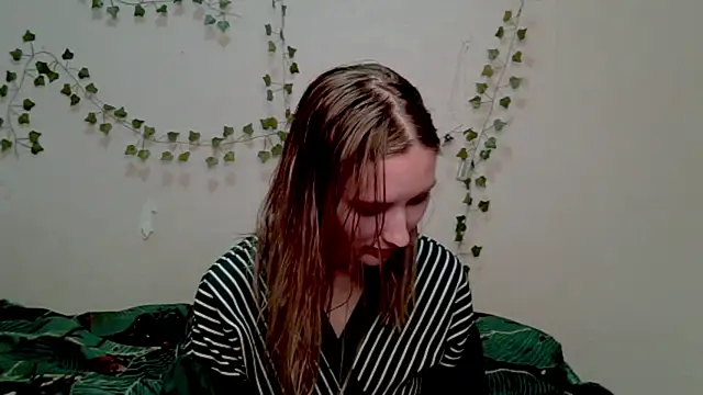  kikiclark   online show from November 5, 2025, 6:19 pm