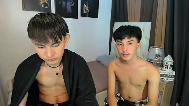 Snapshot of xxxhugecocktwinkxxx chatting on November 7, 2025, 5:02 pm xxxhugecocktwinkxxx online show from November 7, 2025, 5:02 pm