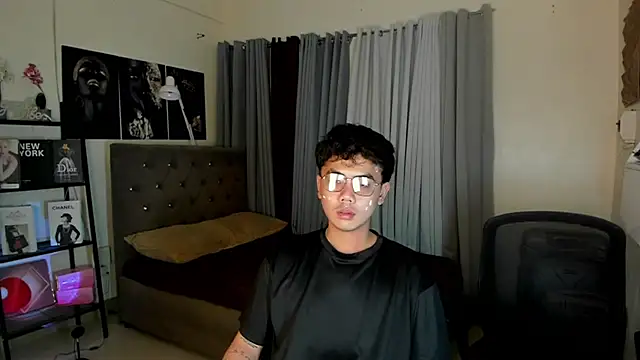 mightyhotcock online show from September 14, 2025, 11:09 am