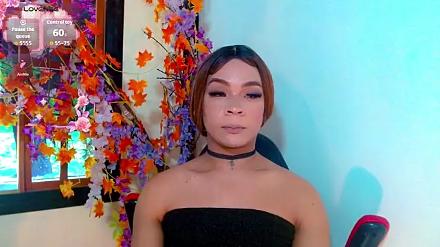 Snapshot of Cristal_Villael chatting on October 29, 2025, 7:21 am Cristal Villael online show from October 29, 2025, 7:21 am