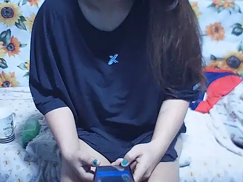 Snapshot of Horny_miya1989 chatting on December 13, 2025, 8:25 pm Horny miya1989 online show from December 13, 2025, 8:25 pm