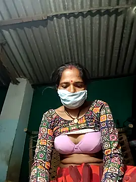 Snapshot of Hot-honi chatting on September 12, 2025, 10:43 pm Hot-honi online show from September 12, 2025, 10:43 pm