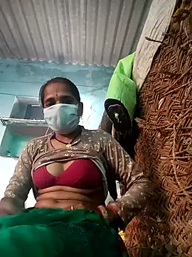 Snapshot of Hot-honi chatting on September 25, 2025, 12:31 pm Hot-honi online show from September 25, 2025, 12:31 pm