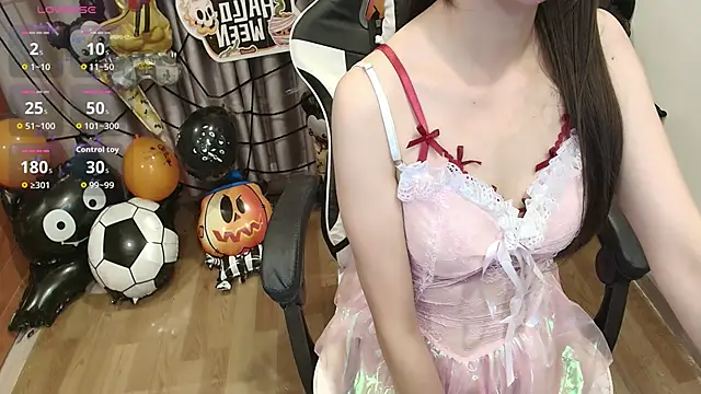 Snapshot of Bae_Gigii chatting on October 27, 2025, 1:59 pm Bae Gigii online show from October 27, 2025, 1:59 pm