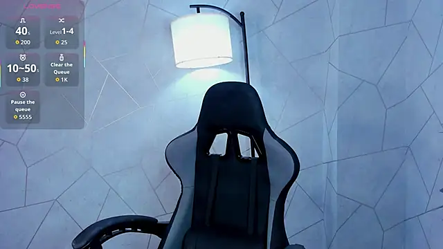 Snapshot of Lynn_Martin chatting on November 7, 2025, 1:16 am Lynn Martin online show from November 7, 2025, 1:16 am