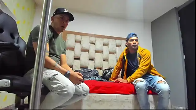 AngelAndChris online show from September 13, 2025, 12:16 pm