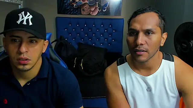 AngelAndChris online show from September 22, 2025, 12:18 pm