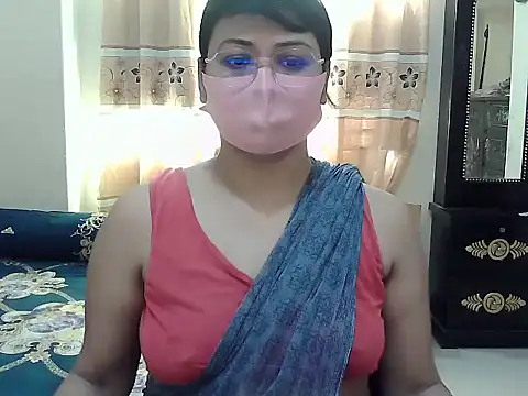 Snapshot of Elena_cruz5 chatting on October 23, 2025, 4:45 am Elena cruz5 online show from October 23, 2025, 4:45 am