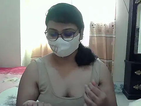 Snapshot of Elena_cruz5 chatting on November 4, 2025, 4:33 am Elena cruz5 online show from November 4, 2025, 4:33 am