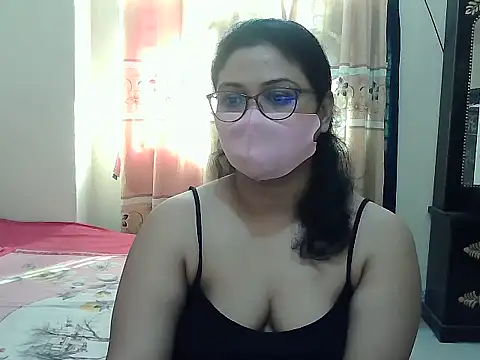 Snapshot of Elena_cruz5 chatting on November 11, 2025, 3:17 am Elena cruz5 online show from November 11, 2025, 3:17 am