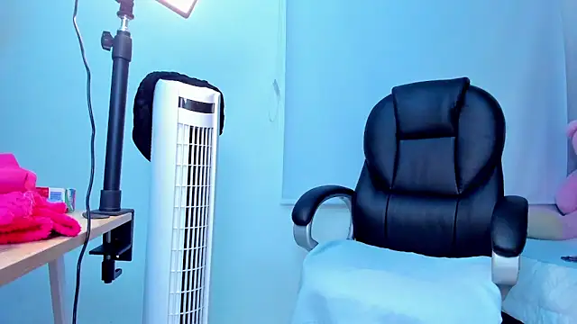 Snapshot of kate_lua chatting on October 6, 2025, 11:51 am kate lua online show from October 6, 2025, 11:51 am