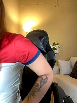 Snapshot of RedVelvet_Dream chatting on December 4, 2025, 8:17 pm RedVelvet Dream online show from December 4, 2025, 8:17 pm