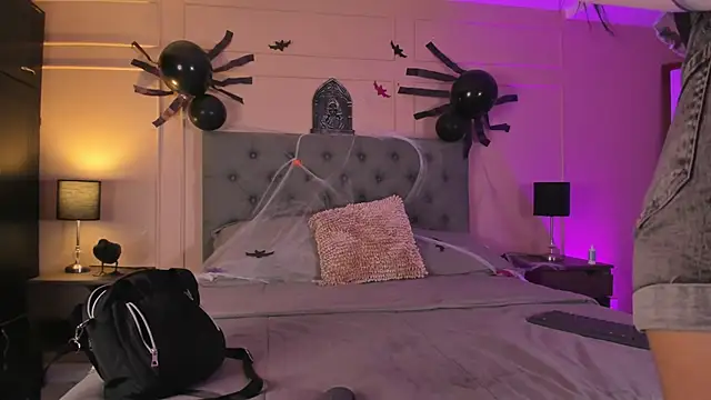 Snapshot of ALICESANDOVAL chatting on November 7, 2025, 11:32 am ALICESANDOVAL online show from November 7, 2025, 11:32 am