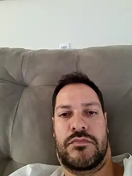 dancaEstrip online show from October 5, 2025, 6:28 pm