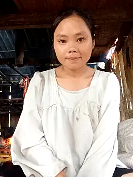 Snapshot of omiu-baby chatting on September 14, 2025, 1:27 am omiu-baby online show from September 14, 2025, 1:27 am