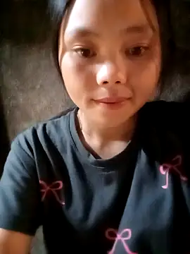 Snapshot of omiu-baby chatting on September 18, 2025, 6:26 am omiu-baby online show from September 18, 2025, 6:26 am