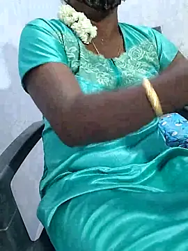 Snapshot of umashreetamil chatting on September 19, 2025, 4:51 pm umashreetamil online show from September 19, 2025, 4:51 pm