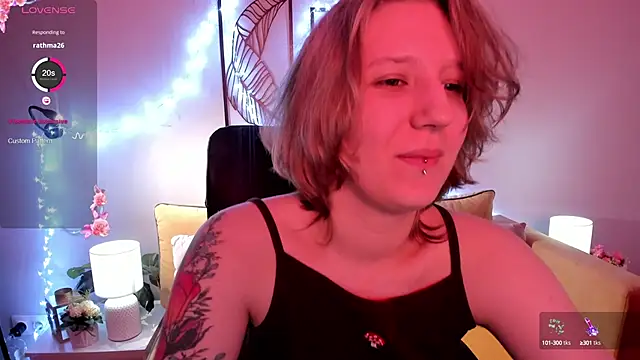Snapshot of Hailey_Foxy chatting on October 16, 2025, 9:43 am Hailey Foxy online show from October 16, 2025, 9:43 am