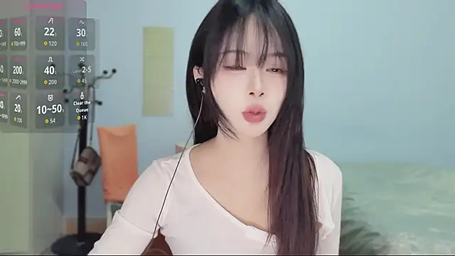 Snapshot of Sue101010 chatting on November 16, 2025, 7:30 pm Sue101010 online show from November 16, 2025, 7:30 pm