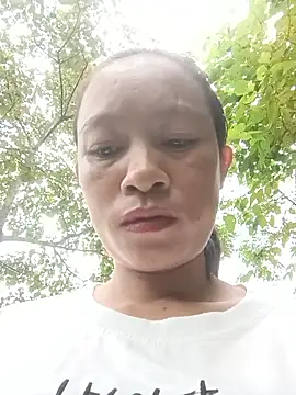 Snapshot of simi-lucy chatting on October 1, 2025, 1:22 am simi-lucy online show from October 1, 2025, 1:22 am