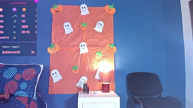 Grettel w online show from November 1, 2025, 12:07 pm