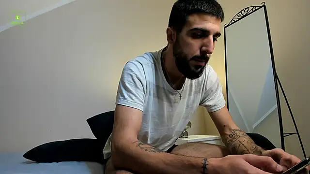 Snapshot of Zeyn_Edwards chatting on October 2, 2025, 10:55 am Zeyn Edwards online show from October 2, 2025, 10:55 am