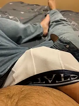 Normalludo0202 online show from October 15, 2025, 3:23 pm