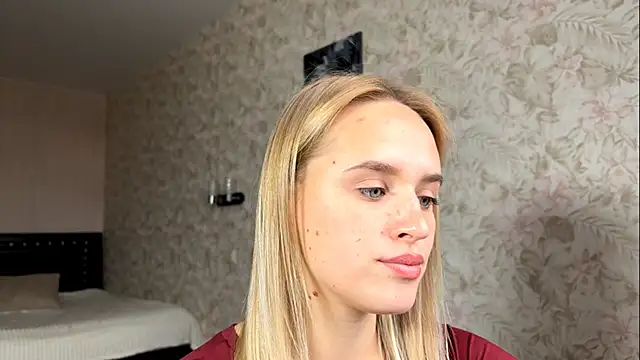 Snapshot of ElisabetLorney chatting on September 24, 2025, 8:06 am ElisabetLorney online show from September 24, 2025, 8:06 am