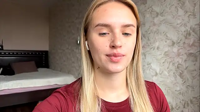 Snapshot of ElisabetLorney chatting on September 26, 2025, 8:07 am ElisabetLorney online show from September 26, 2025, 8:07 am