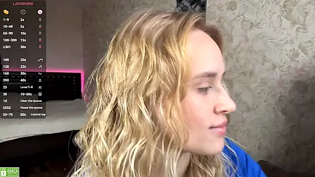 Snapshot of ElisabetLorney chatting on November 1, 2025, 7:10 am ElisabetLorney online show from November 1, 2025, 7:10 am